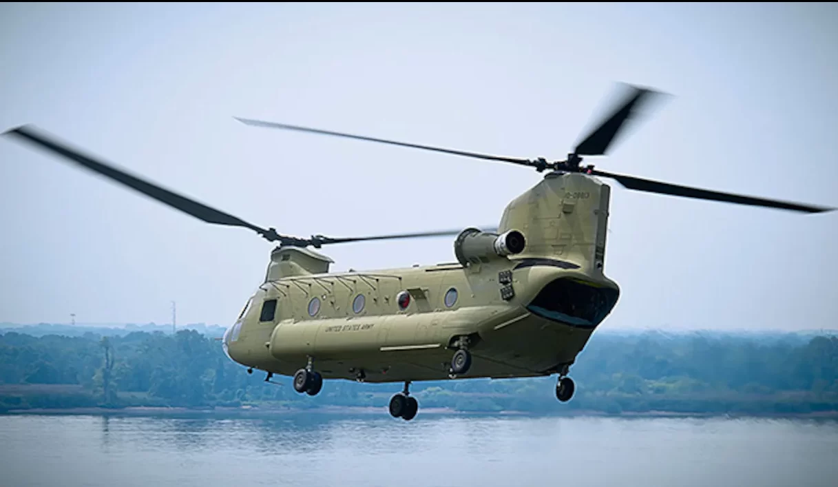 US Army Grounds Entire Chinook Chopper Fleet Over Engine Fires