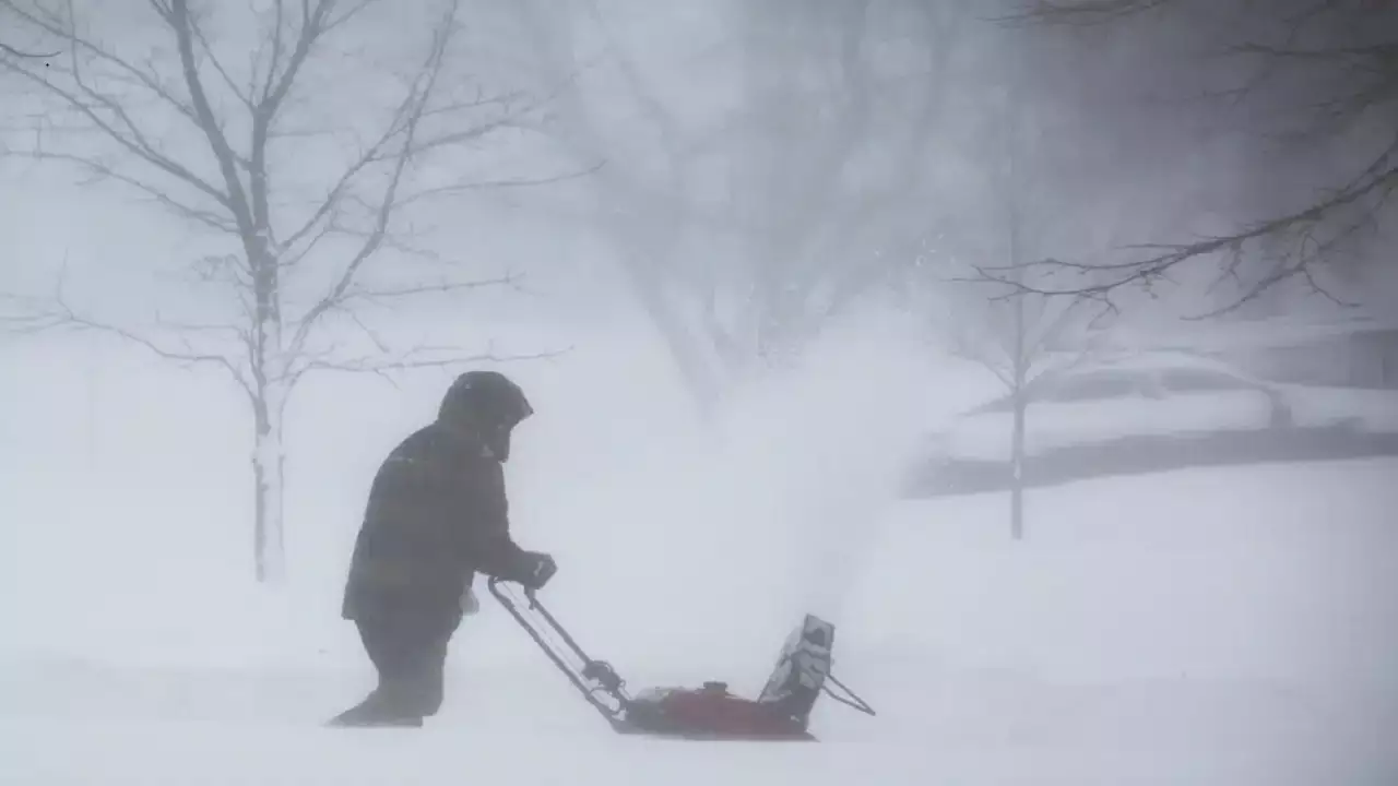 Over 50 Dead In US Blizzard As Chest-Deep Snow Traps Families For Days